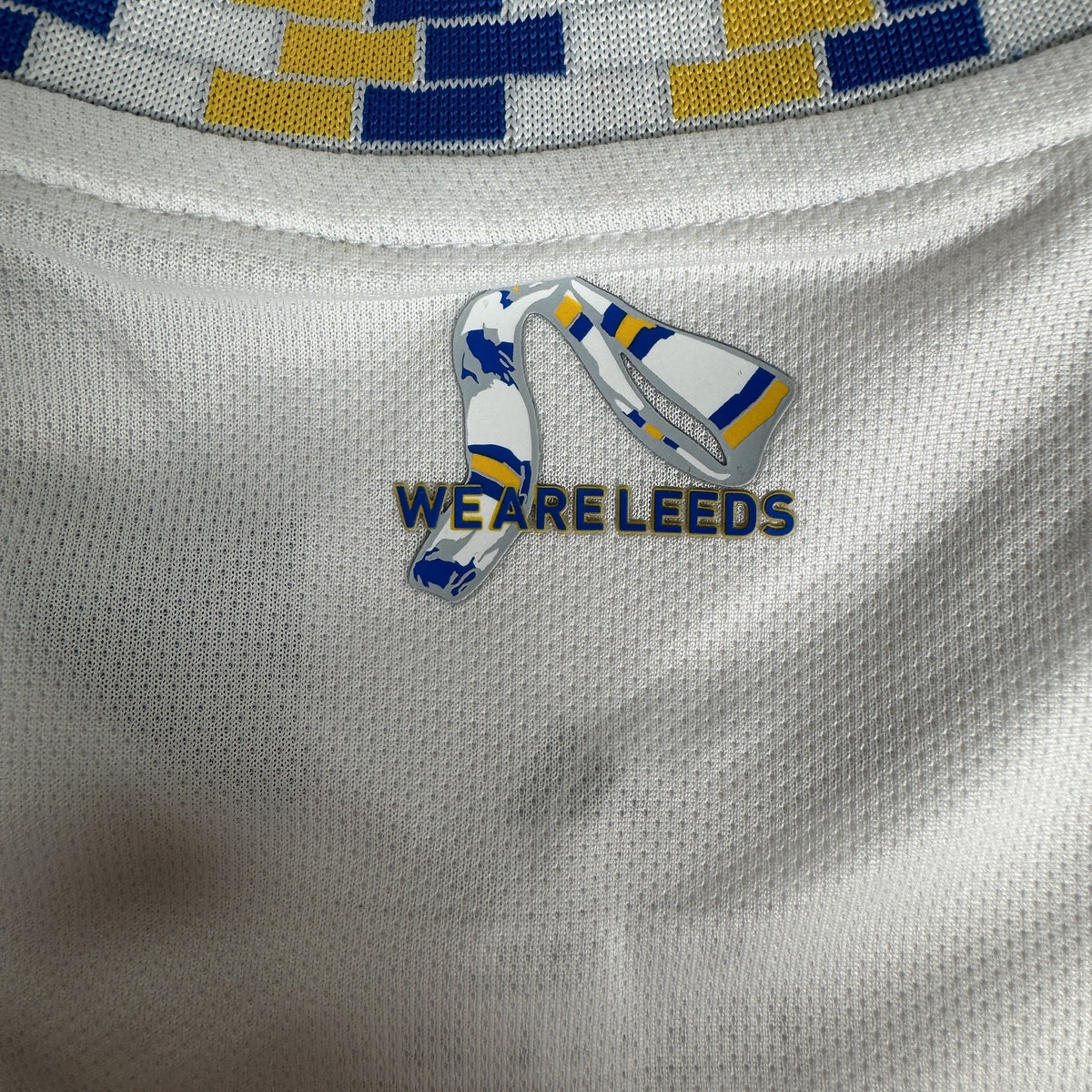 Leeds United 2025/2026 Home Football Shirt Medium BNWT
