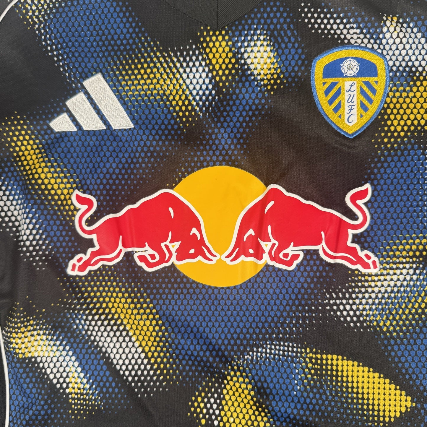 Leeds United 2025/2026 Third Football Shirt Large