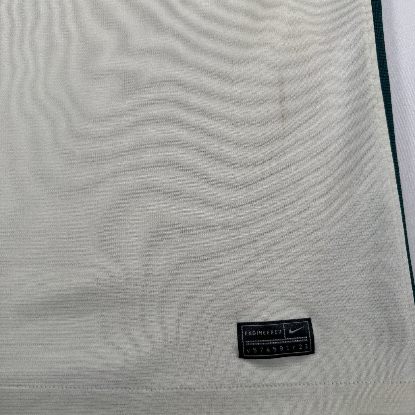 Liverpool 2021/2022 Away Football Shirt Large