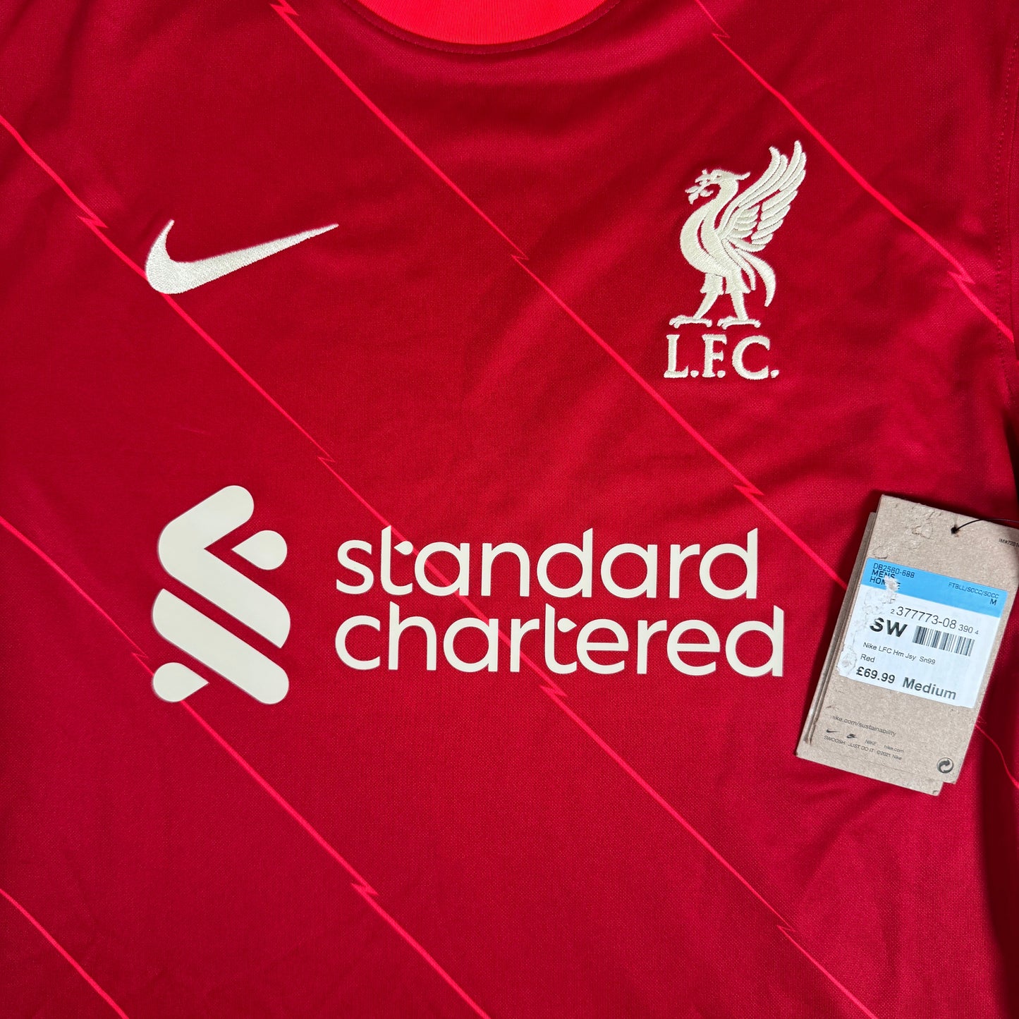 Liverpool 2021/2022 Home Football Shirt Medium BNWT
