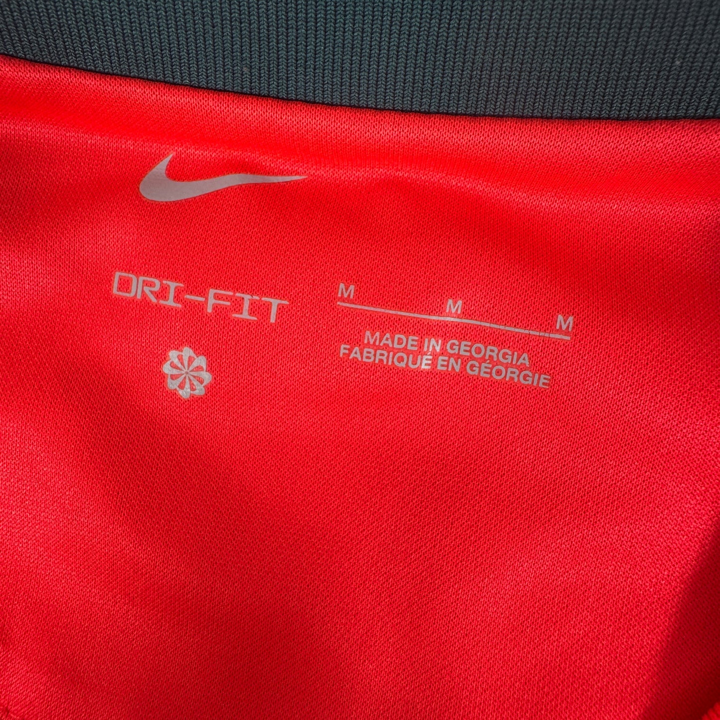 Liverpool 2021/2022 Home Football Shirt Medium