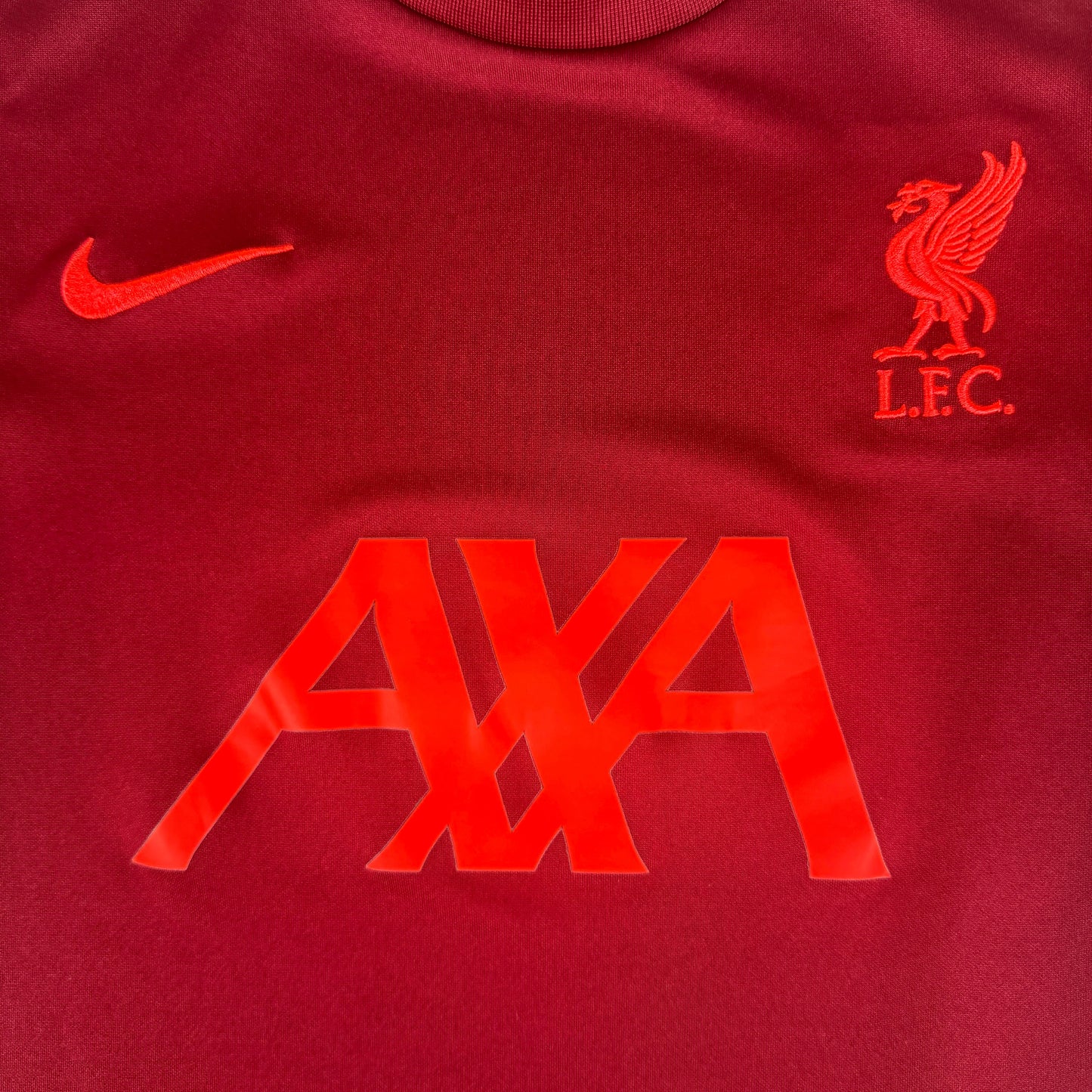 Liverpool 2021/2022 Strike Training Football Shirt Large