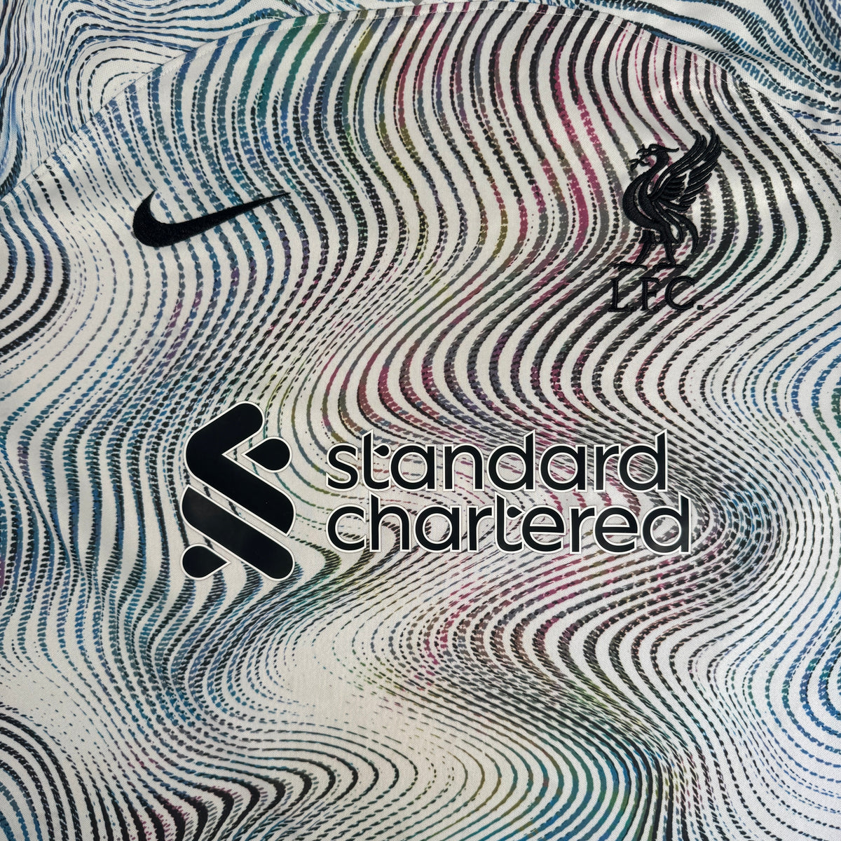 Liverpool 2022/2023 Away Football Shirt XL