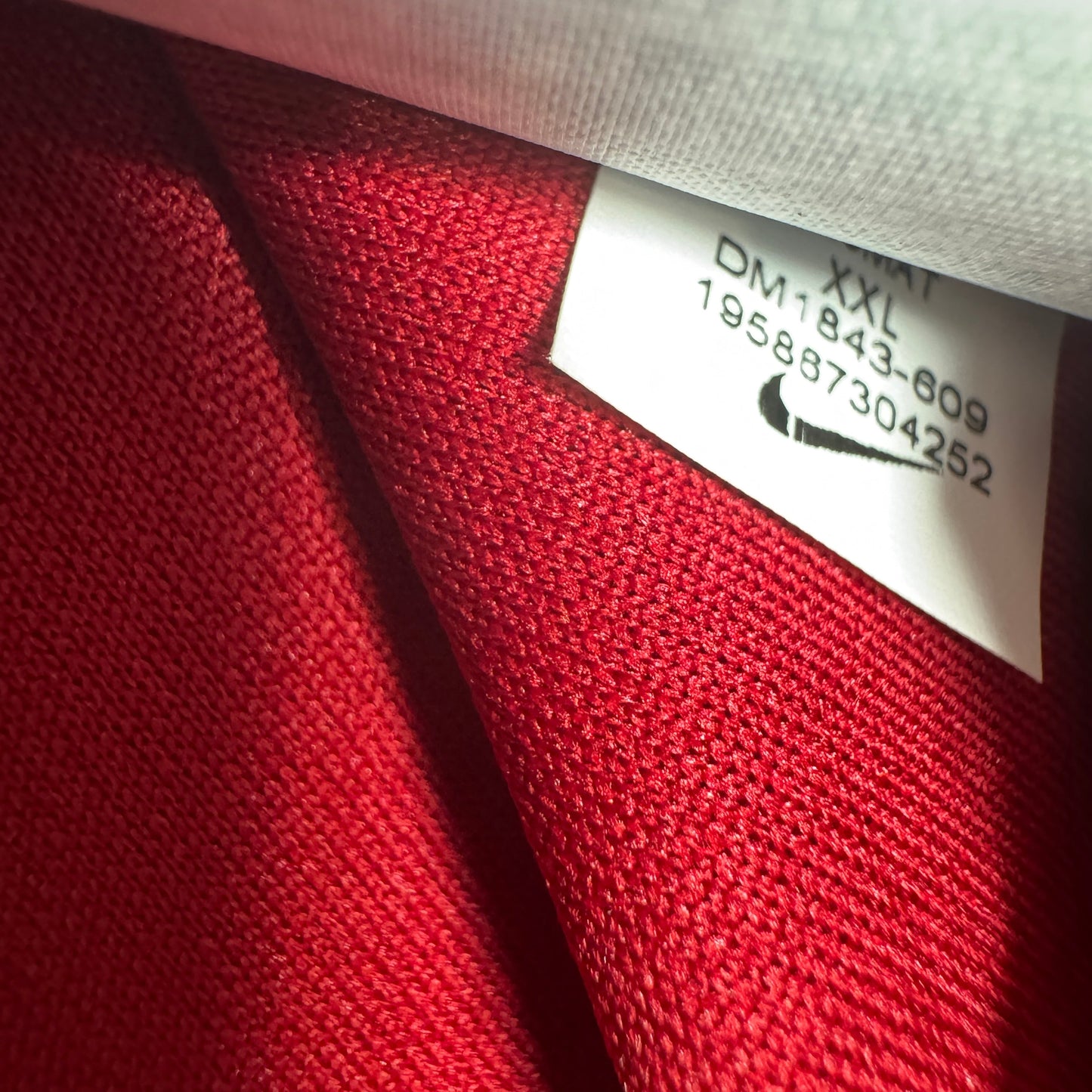 Liverpool 2022/2023 Home Football Shirt 2XL