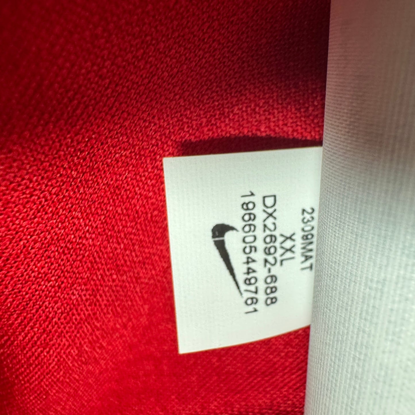 Liverpool 2023/2024 Home Football Shirt 2XL