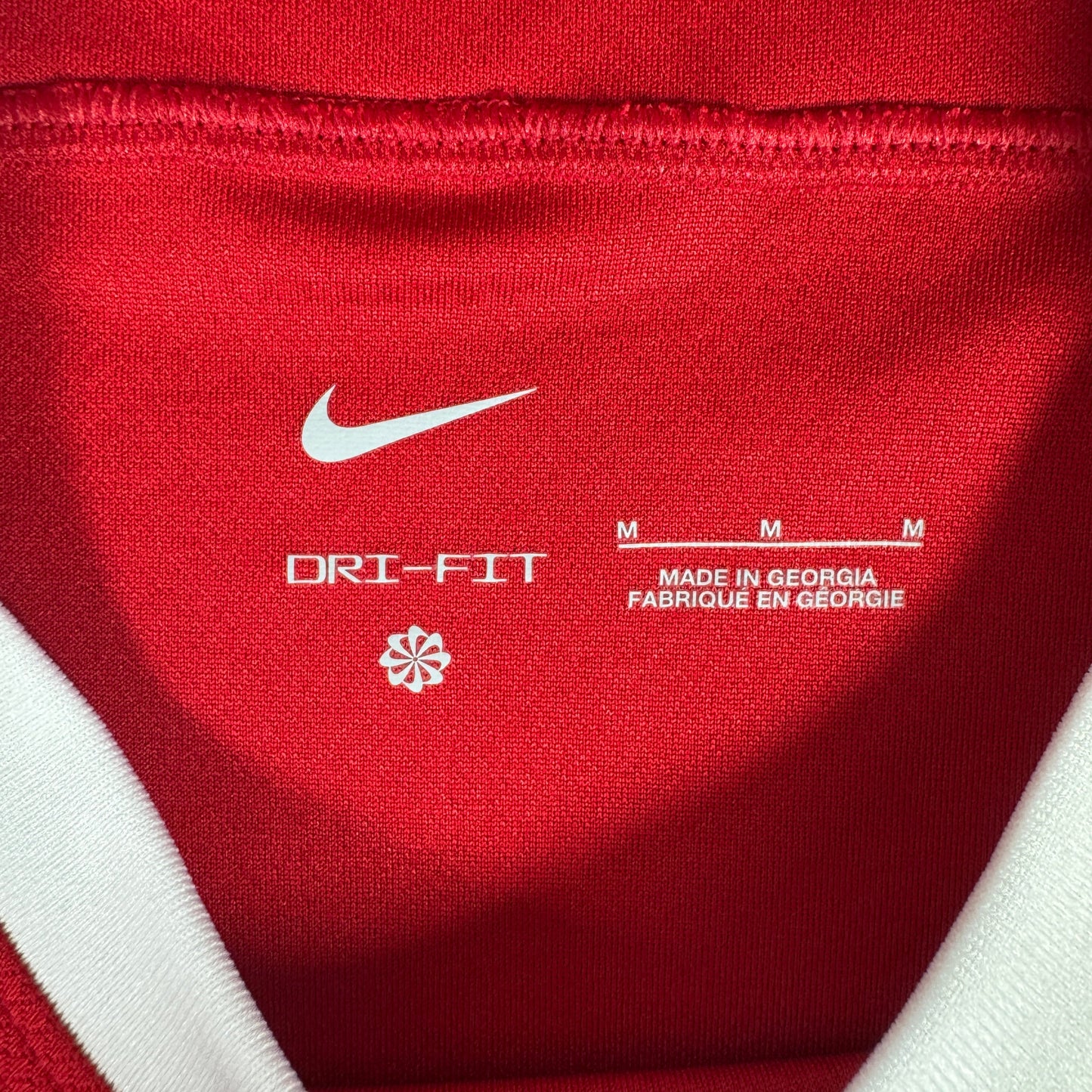 Liverpool 2023/2024 Home Football Shirt Medium