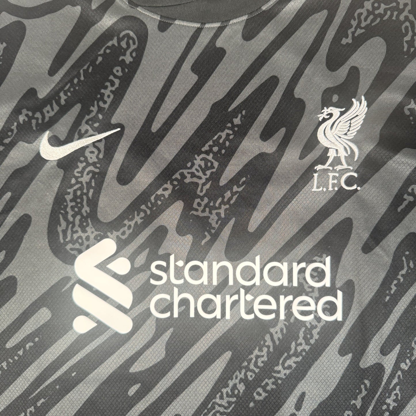 Liverpool 2024/2025 Goalkeeper Football Shirt XXL