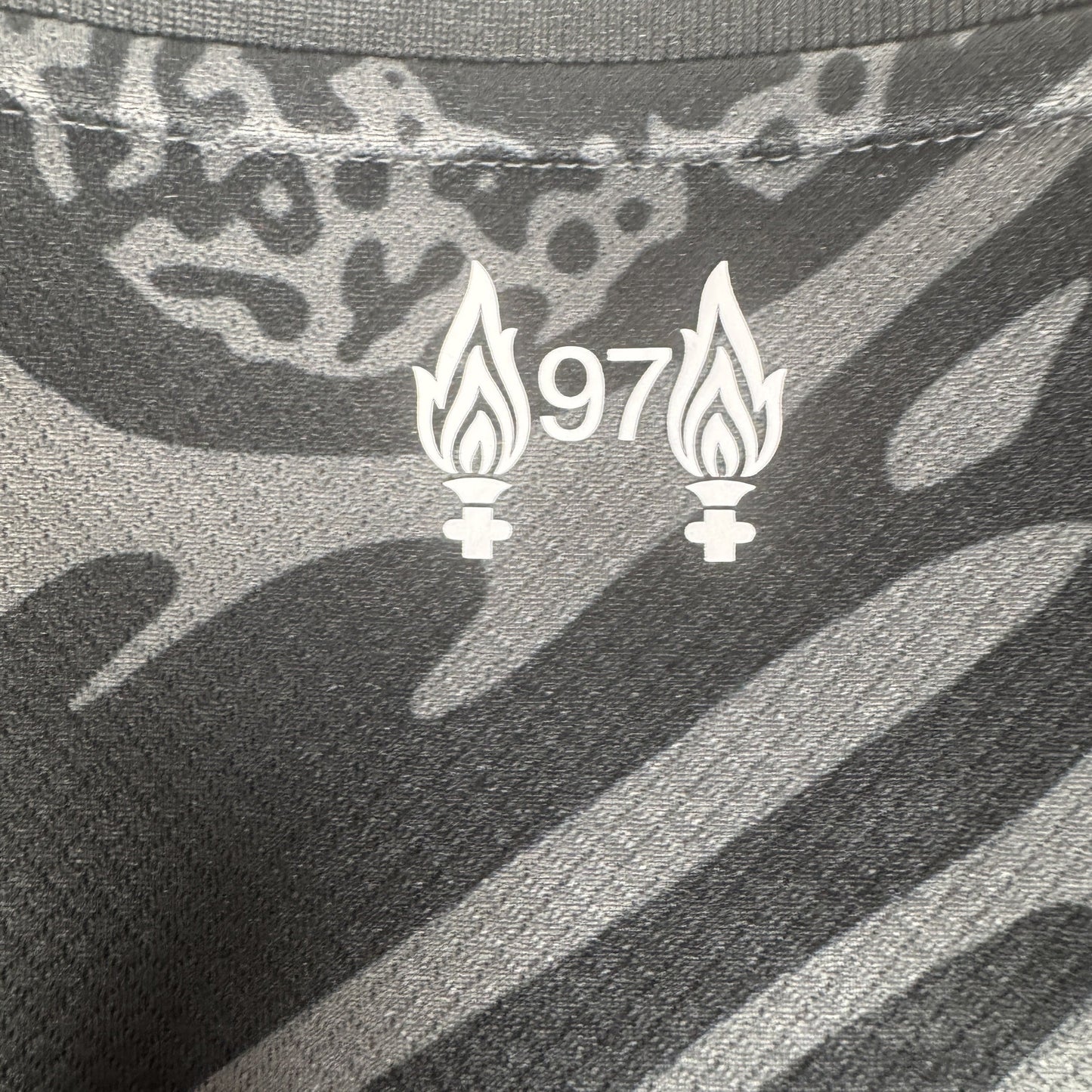 Liverpool 2024/2025 Goalkeeper Football Shirt XXL