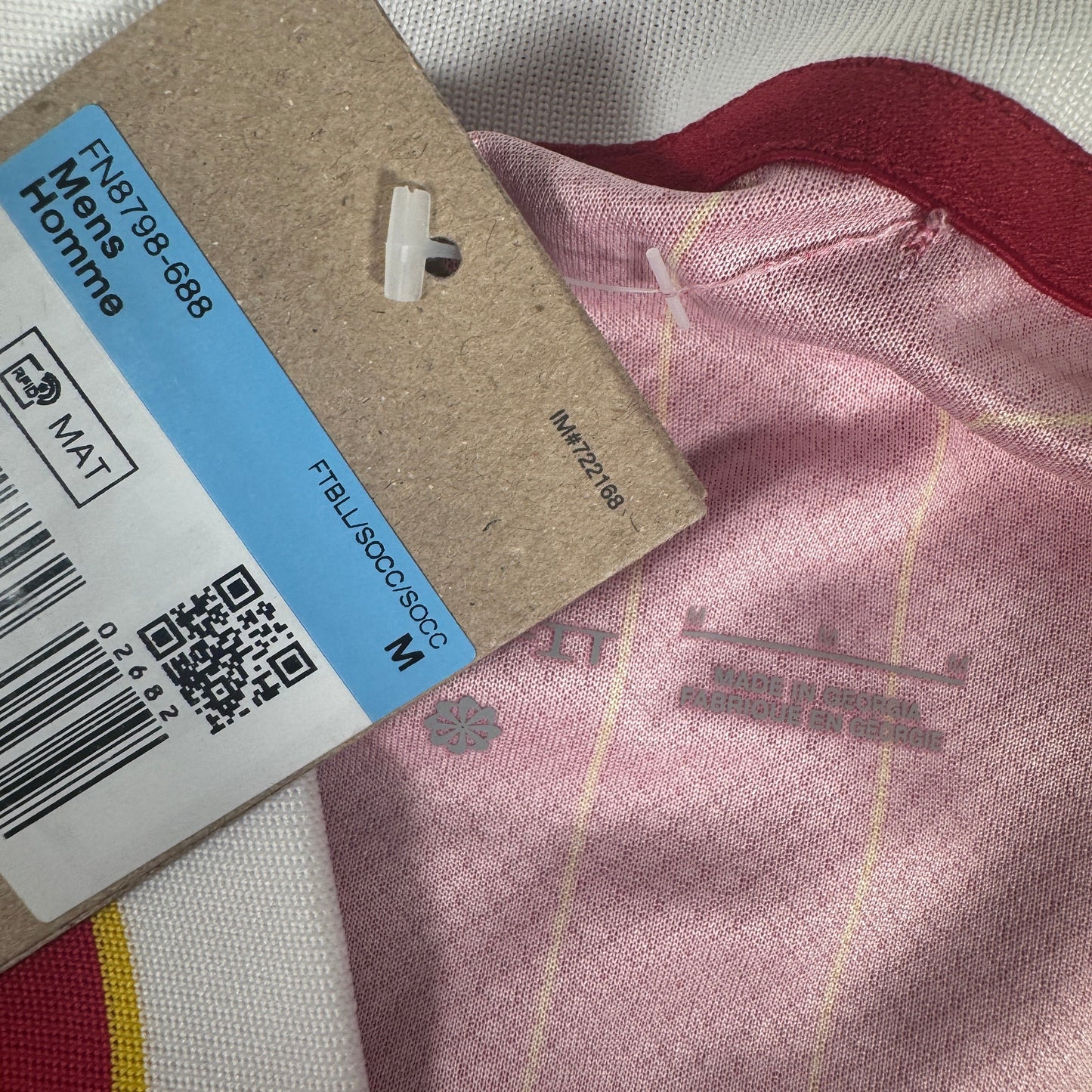 Liverpool 2024/2025 Home Football Shirt Medium BNWT