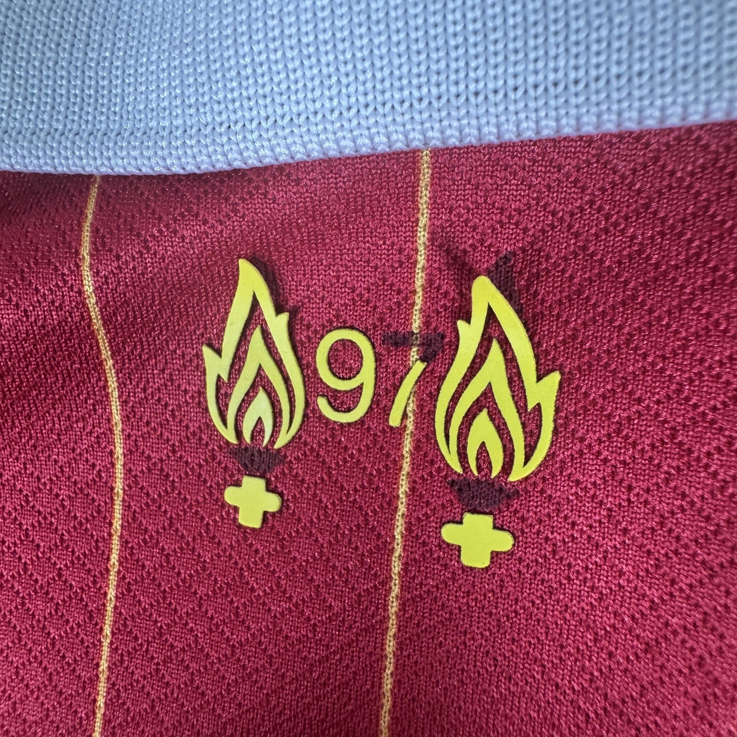 Liverpool 2024/2025 Home Football Shirt Medium