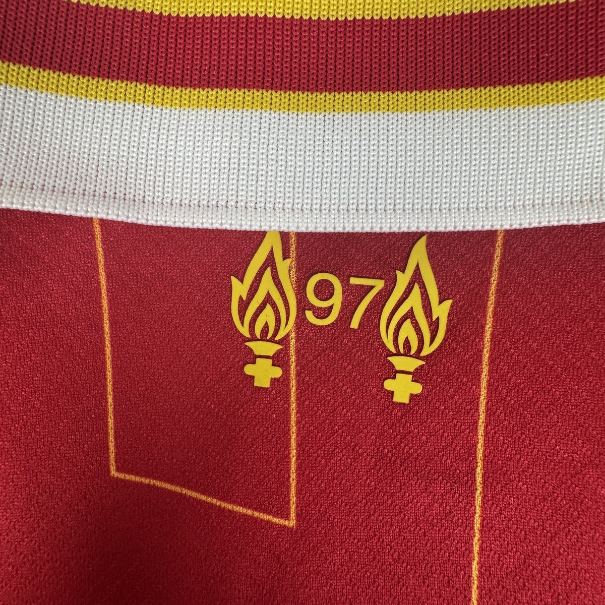 Liverpool 2024/2025 Home Football Shirt Medium