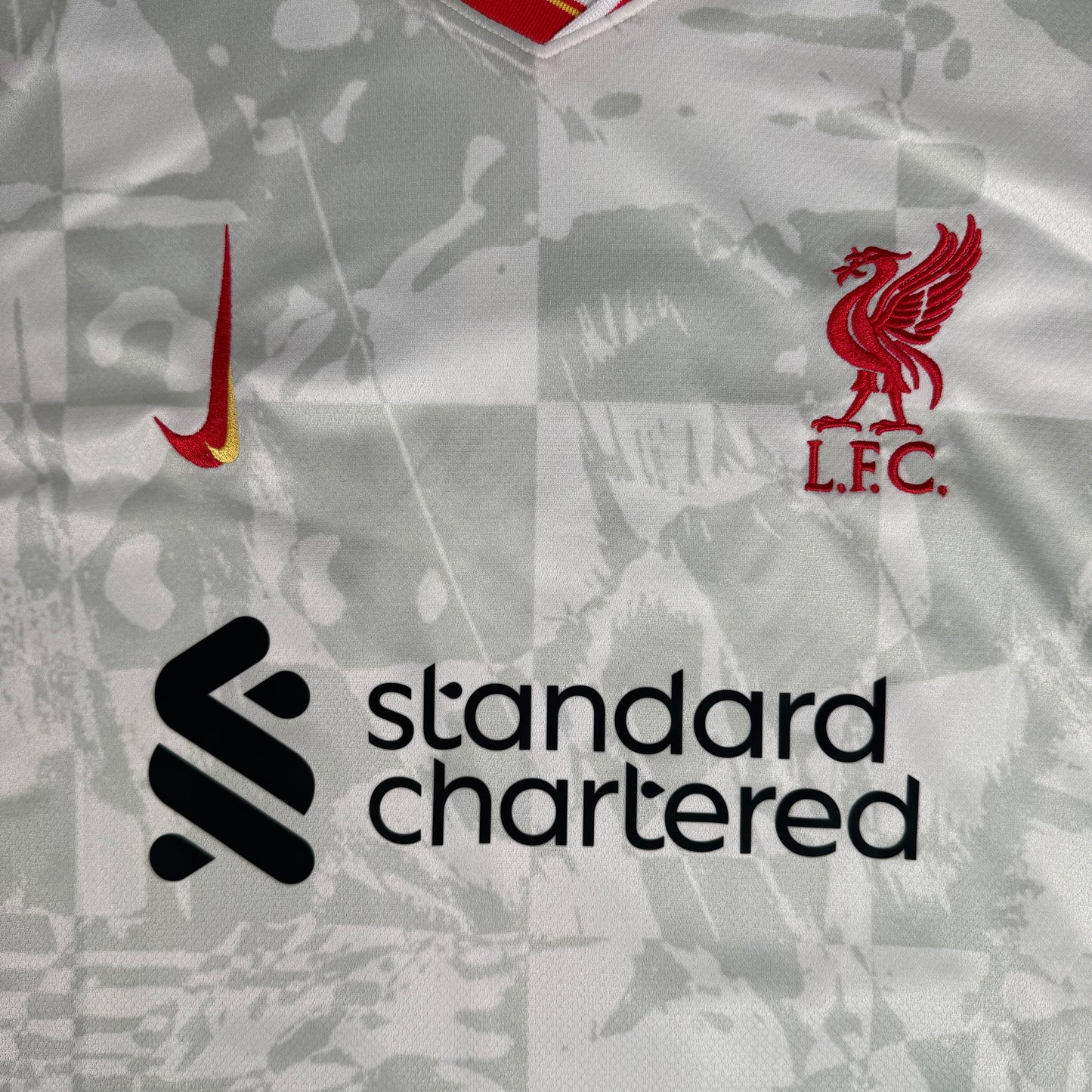 M. SALAH 11 Liverpool 2024/2025 Third Football Shirt XL