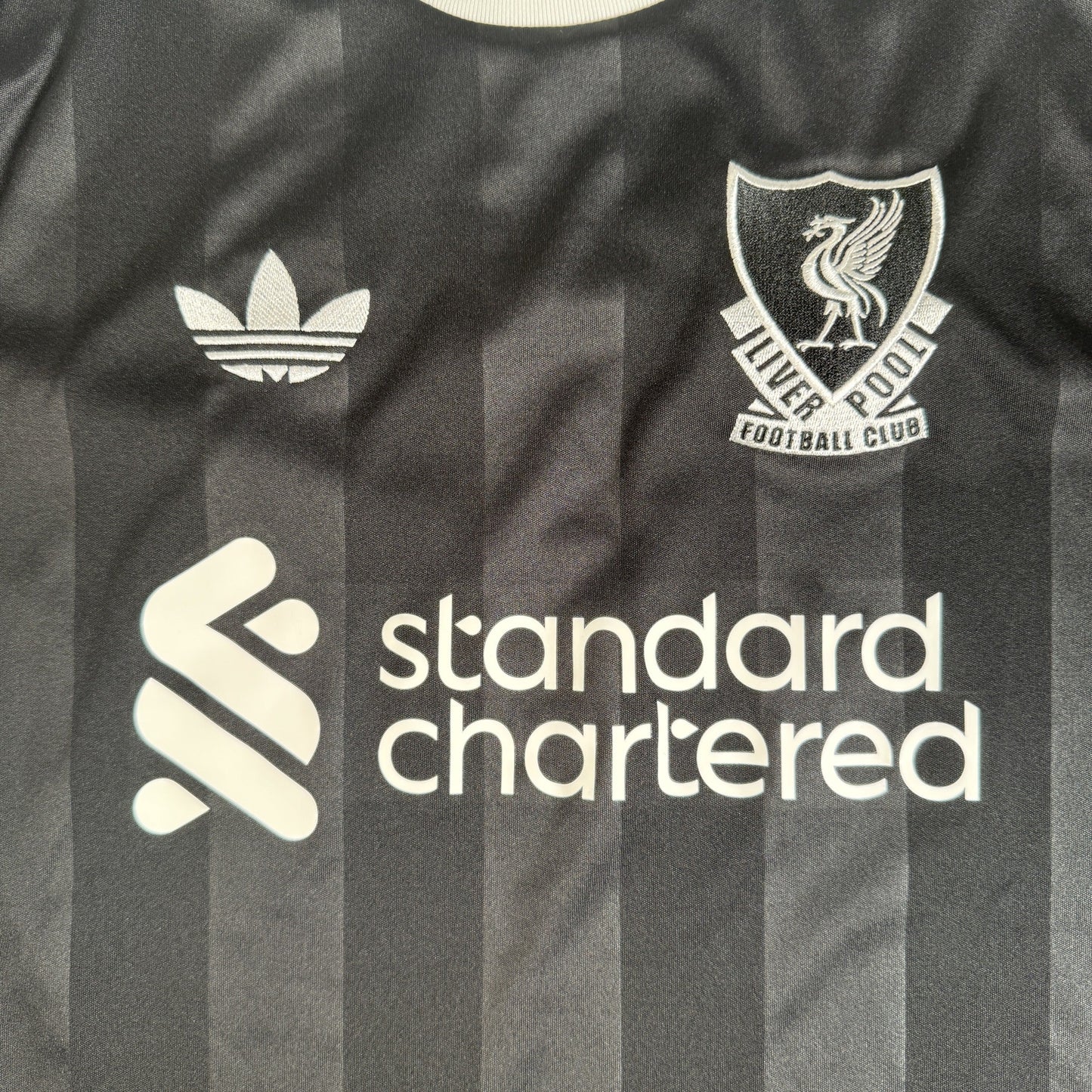 Liverpool 2025/2026 Goalkeeper Football Shirt Large