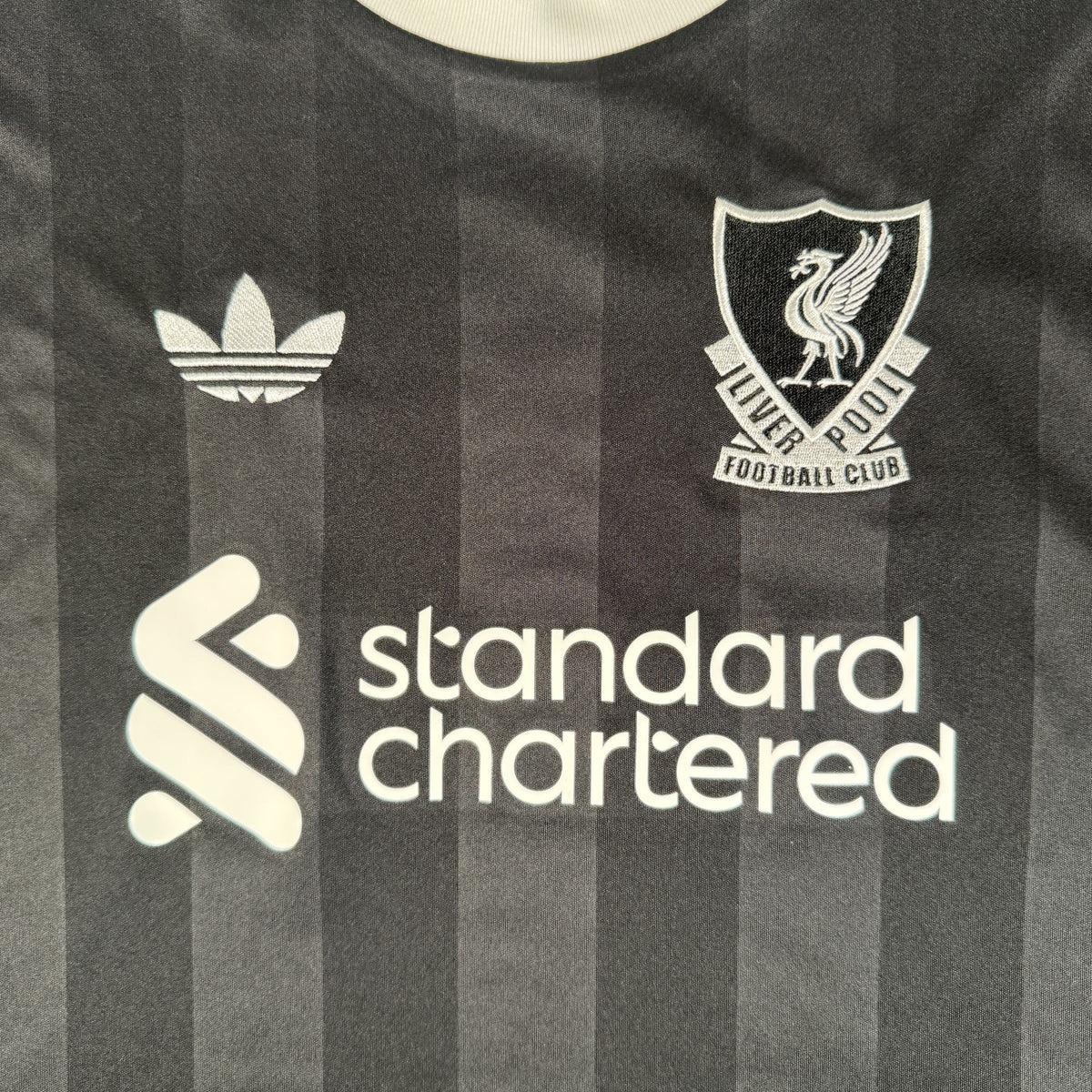 Liverpool 2025/2026 Goalkeeper Football Shirt XXL