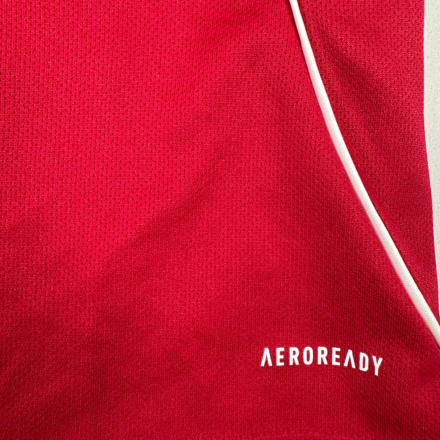 Liverpool 2025/2026 Home Football Shirt Medium