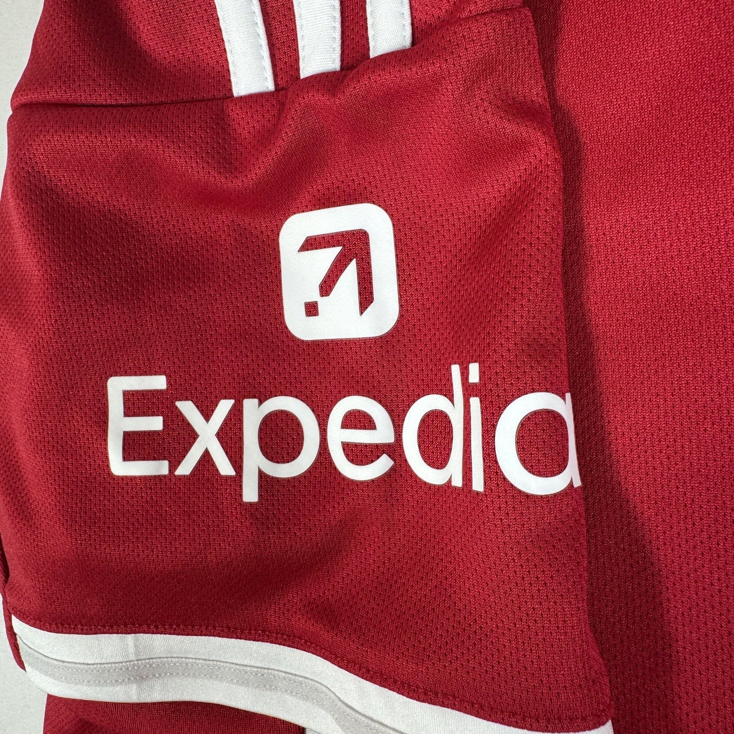 Liverpool 2025/2026 Home Football Shirt XL