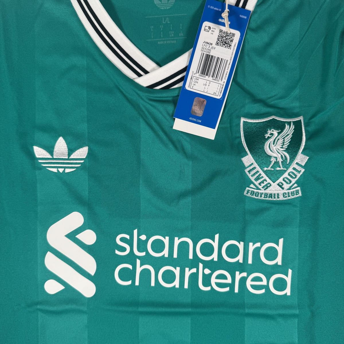 Liverpool 2025/2026 Third Football Shirt Large BNWT