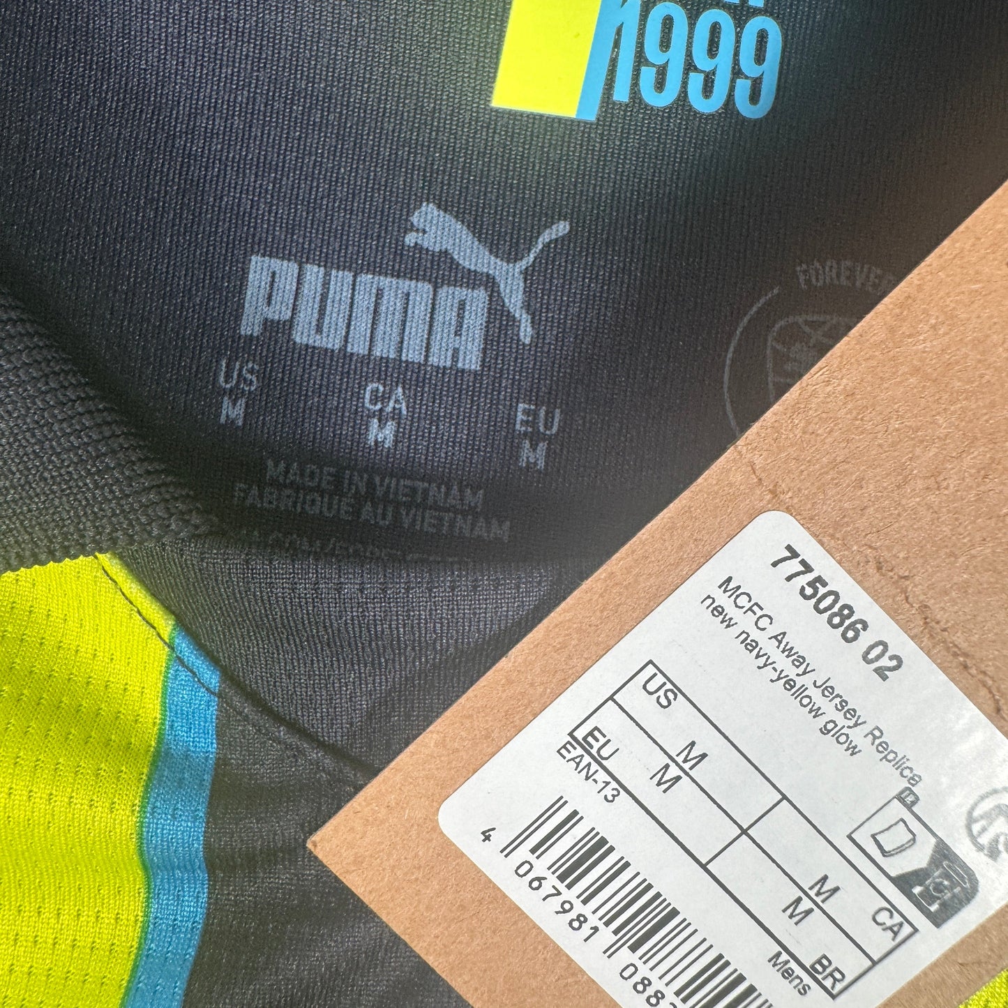 HAALAND 9 Manchester City 2024/2025 Away Football Shirt Medium BNWT