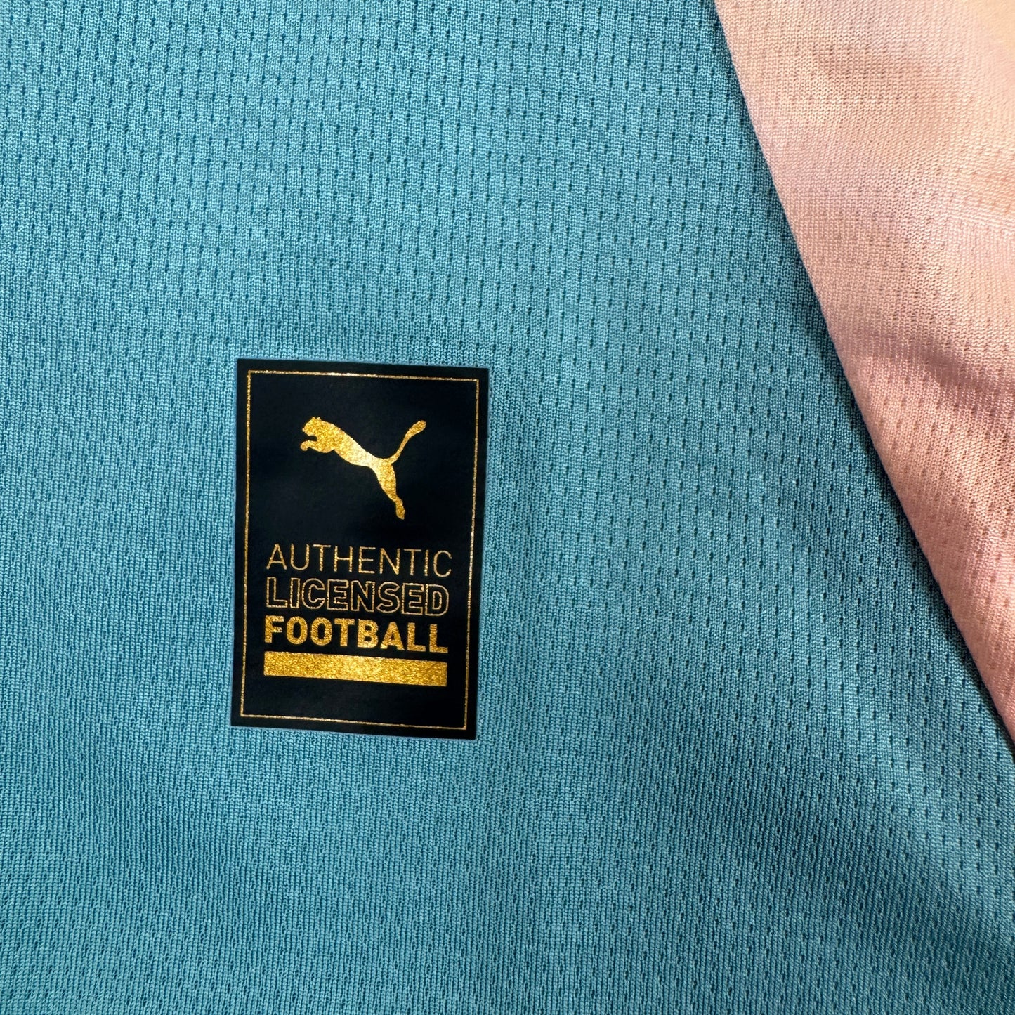 DOKU 11 Manchester City 2024/2025 Fourth Football Shirt Medium BNWT