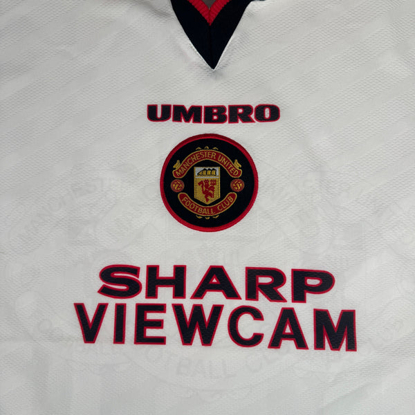 Manchester United 1996/1997 Away Football Shirt Large