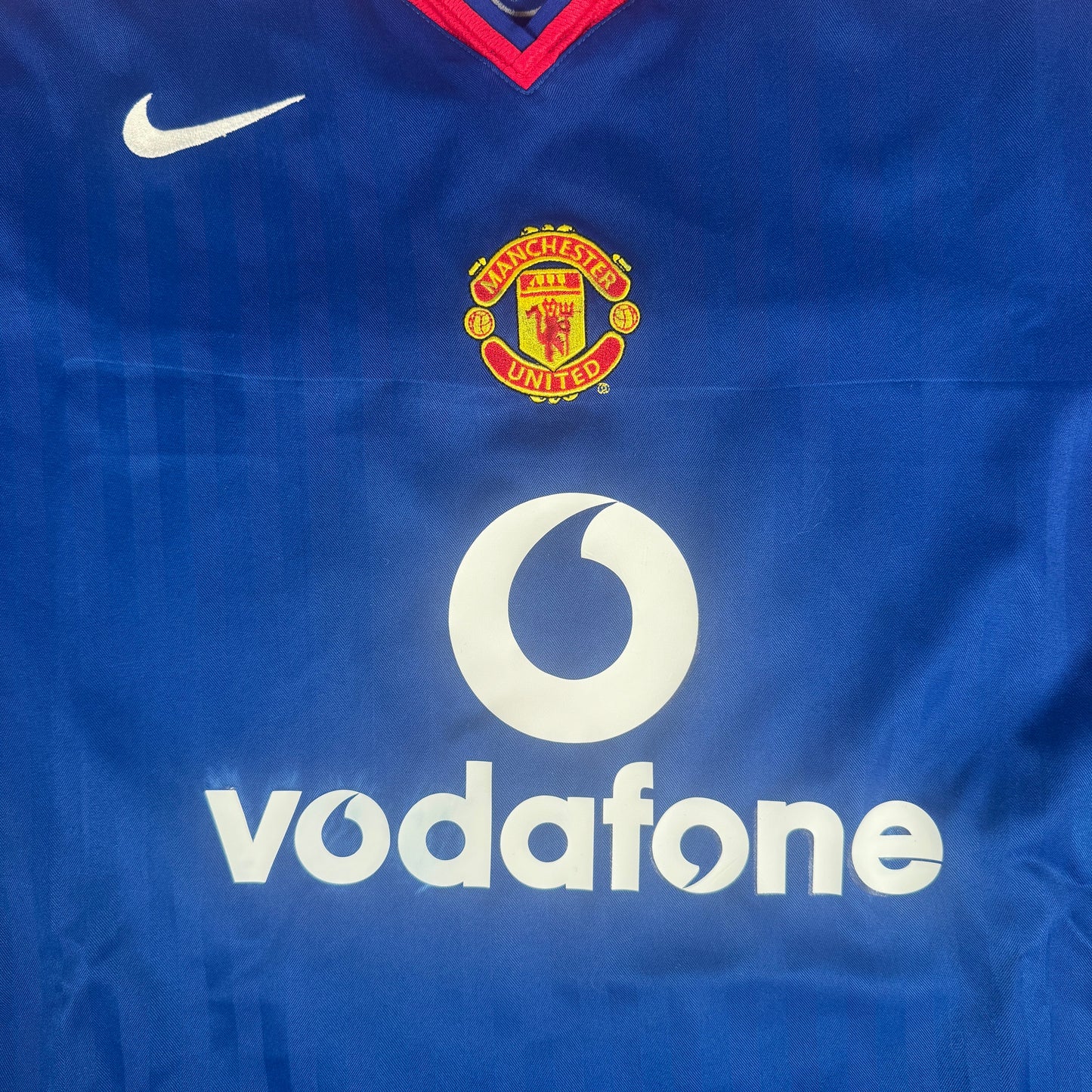 Manchester United 2005/2006 Away Football Shirt Large