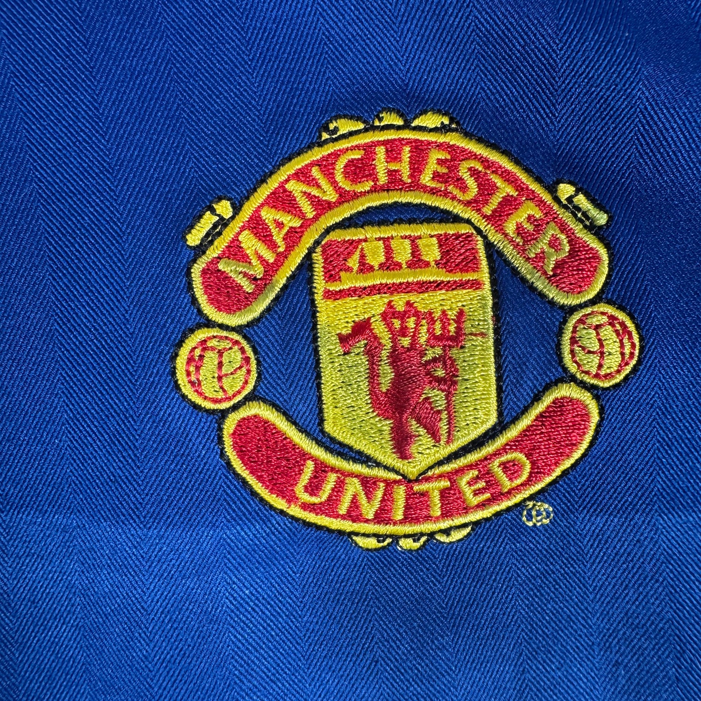 Manchester United 2005/2006 Away Football Shirt Large