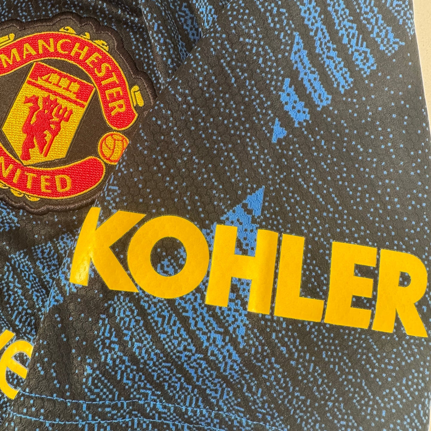 Manchester United 2021/2022 Third Football Shirt Small