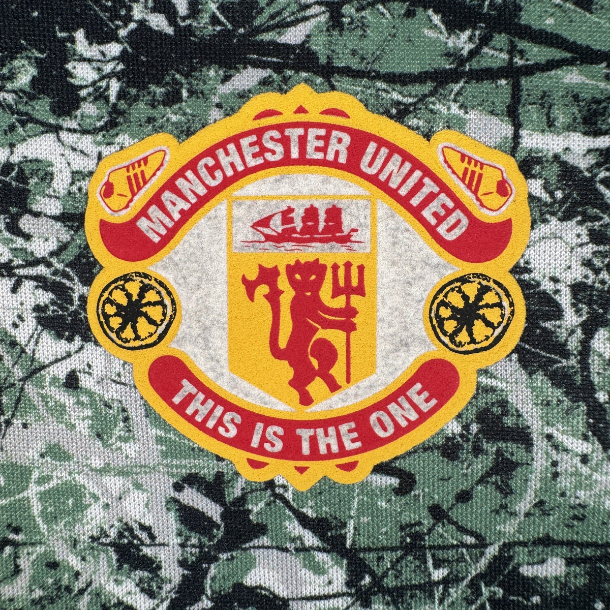 Manchester United 2023/2024 Stone Roses Leisure Football Shirt Medium