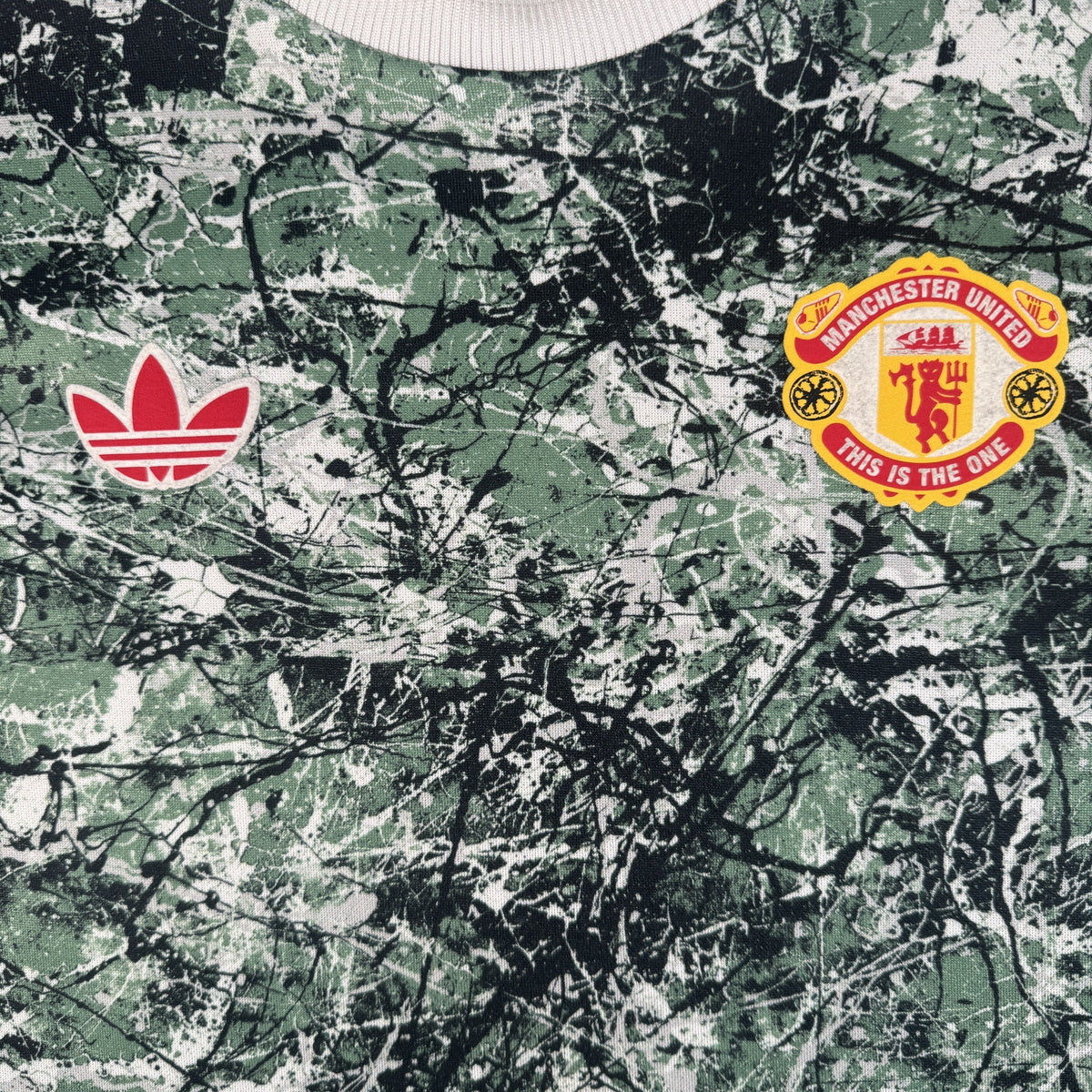 Manchester United 2023/2024 Stone Roses Leisure Football Shirt Medium