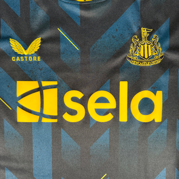 Newcastle United 2023/2024 Third Football Shirt Medium