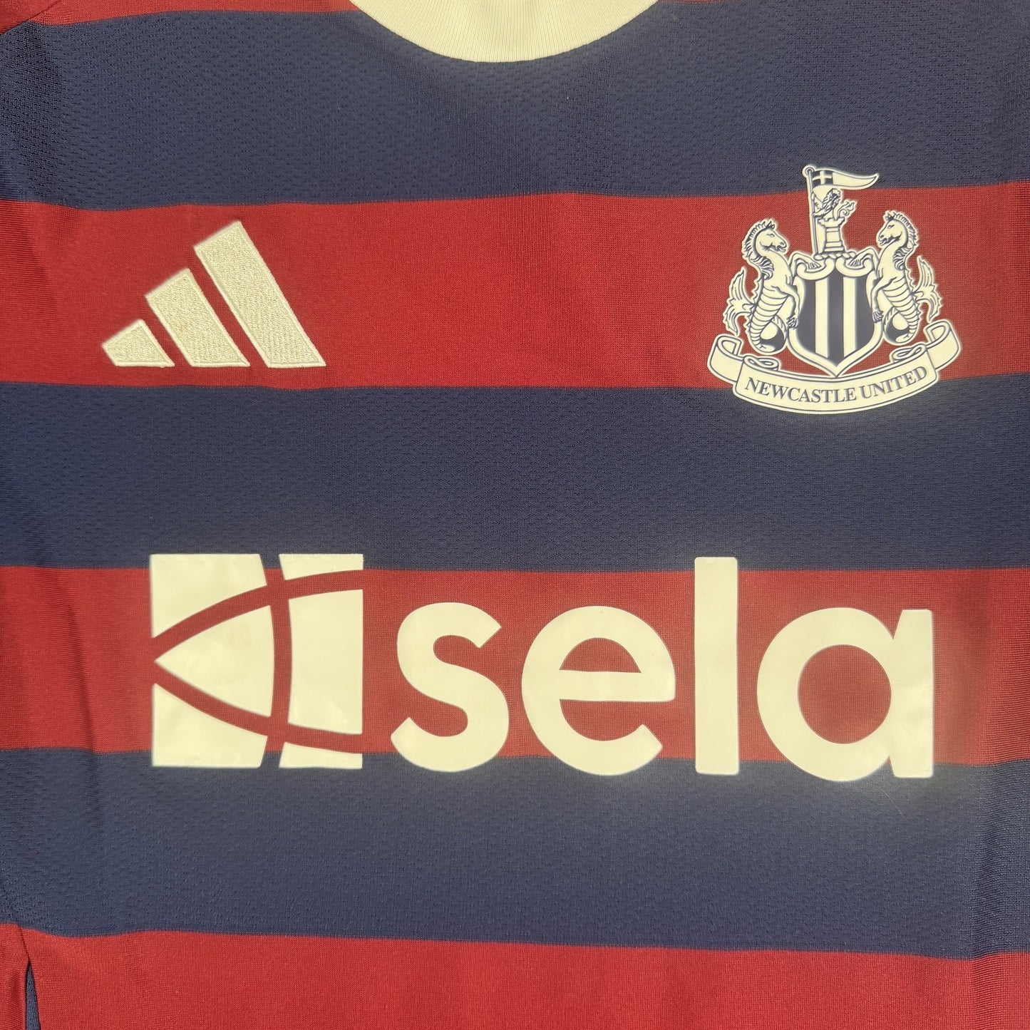 Newcastle United 2024/2025 Away Football Shirt Medium