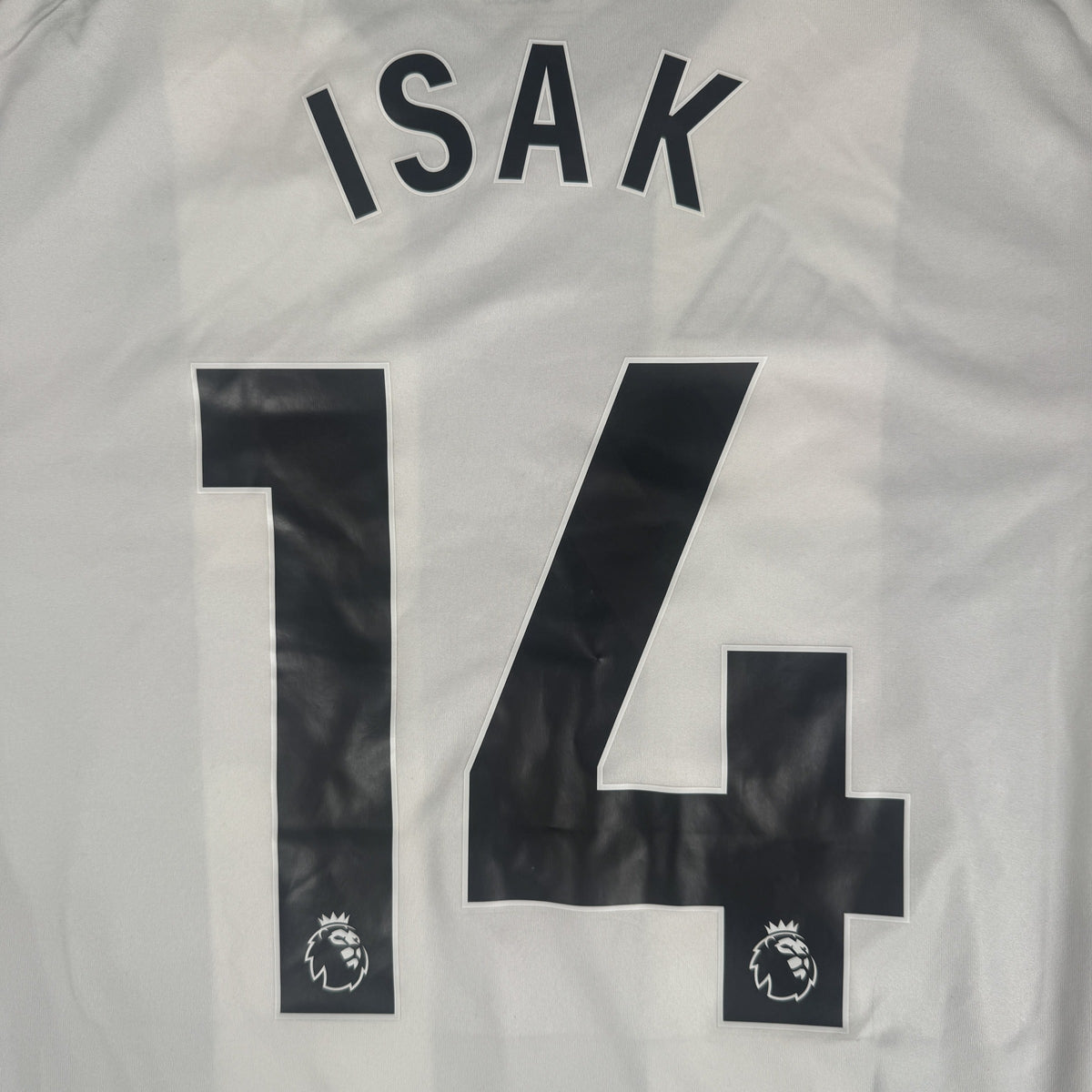 Isak 14 Newcastle United 2024/2025 Home Football Shirt XL