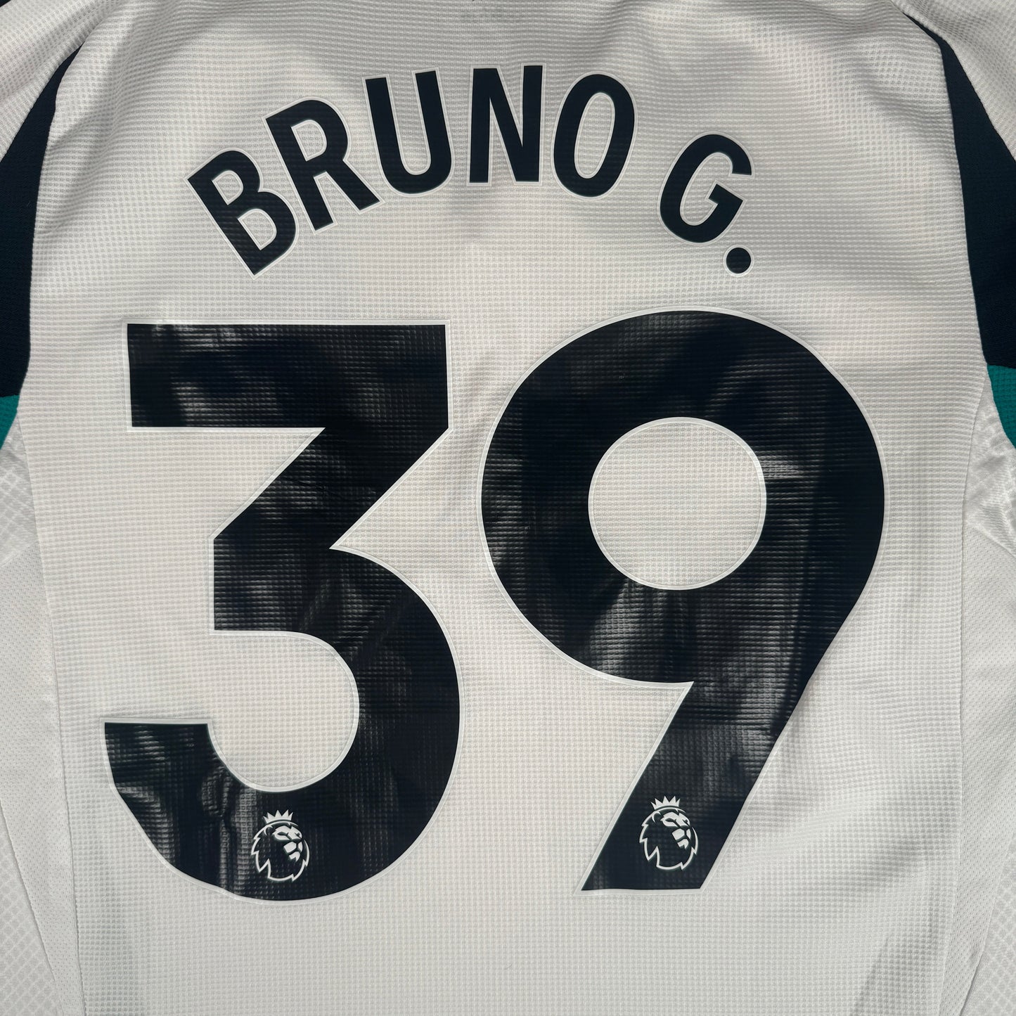 BRUNO G. 39 Newcastle United 2024/2025 Third Football Shirt Medium