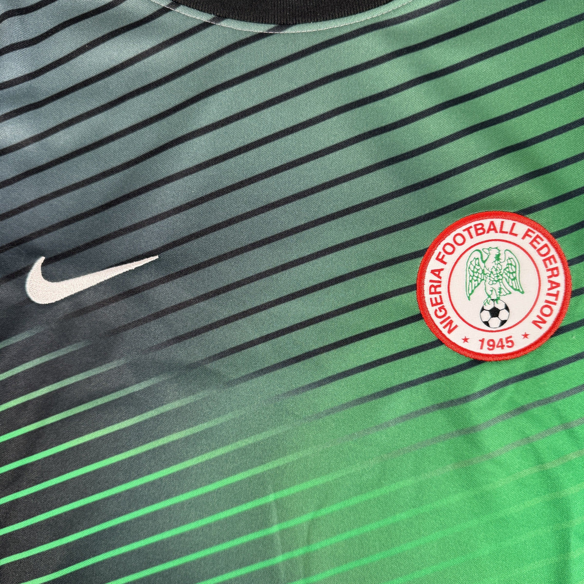 Nigeria 2022/2023/2024 Pre-Match Training Football Shirt Medium