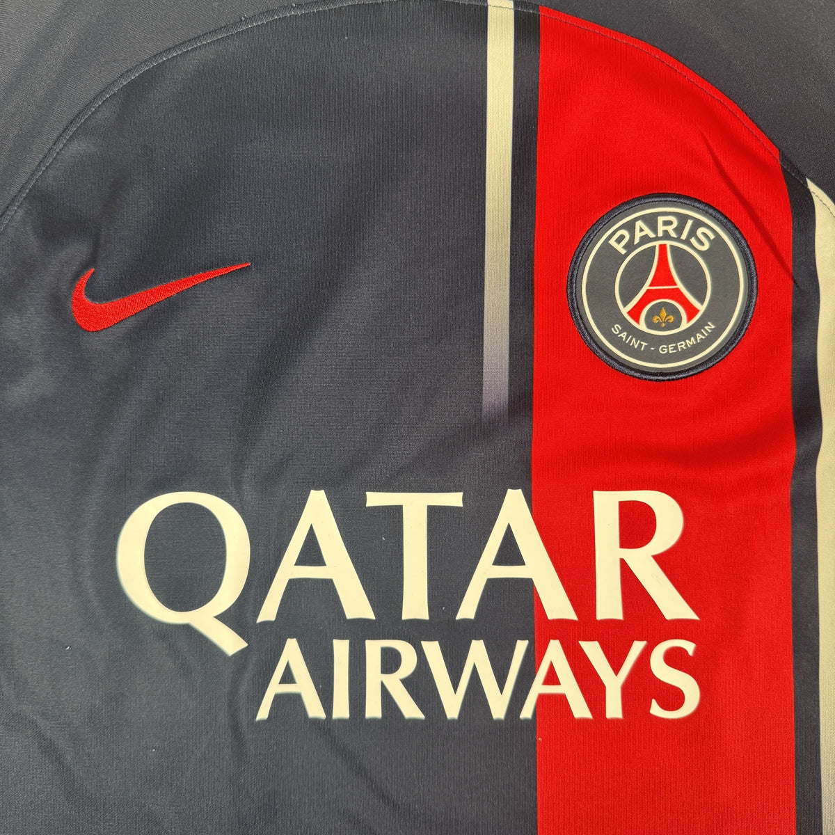 Paris Saint-Germain 2023/2024 Home Football Shirt Large