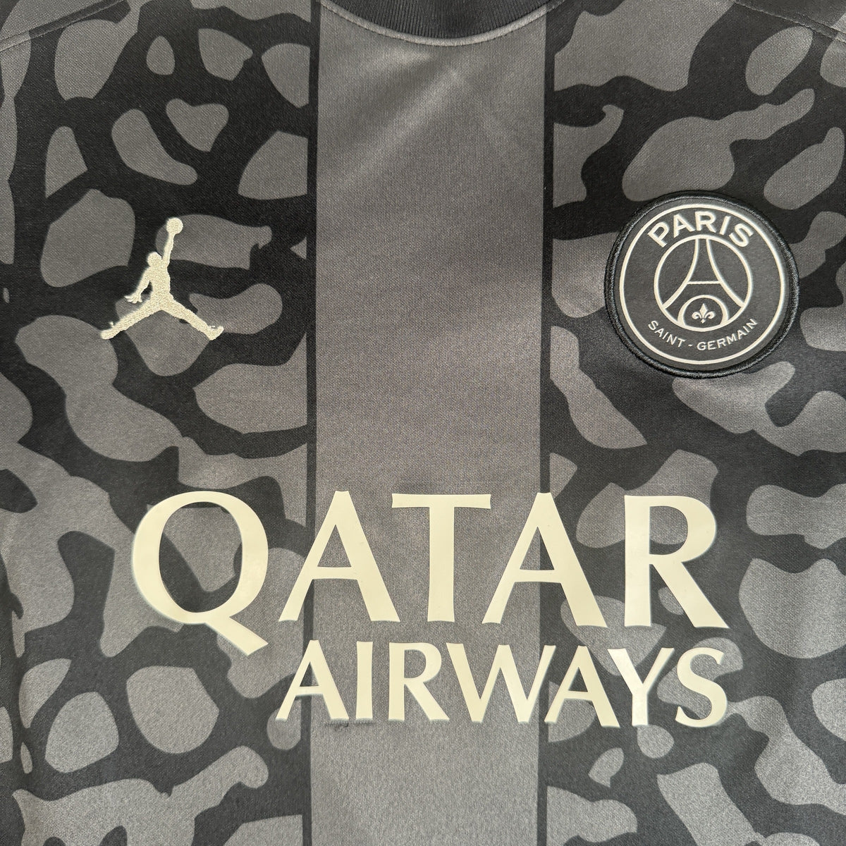 Paris Saint-Germain 2023/2024 Third Football Shirt Large