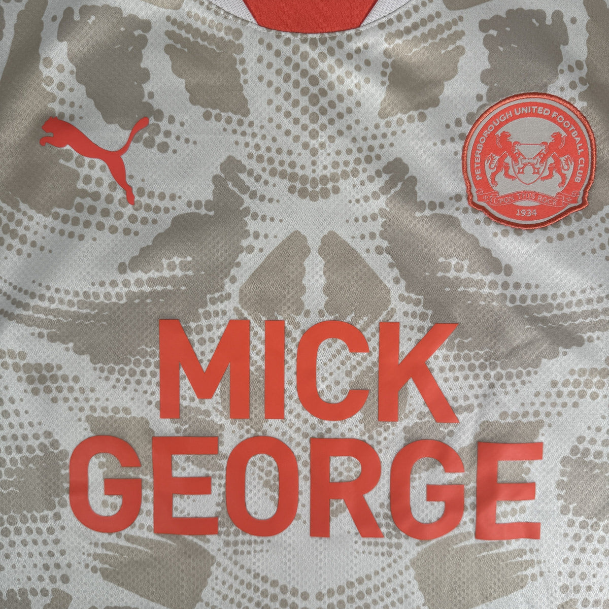 Peterborough United 2024/2025 Goalkeeper Football Shirt XXL