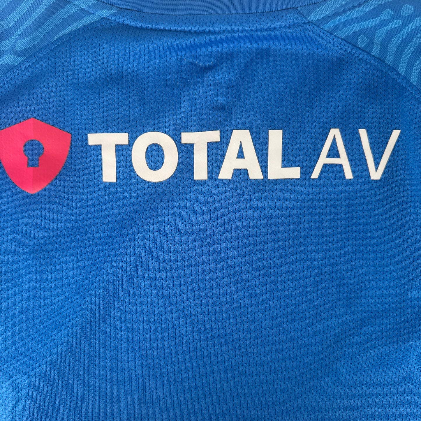 Portsmouth 2021/2022 Home Football Shirt Large