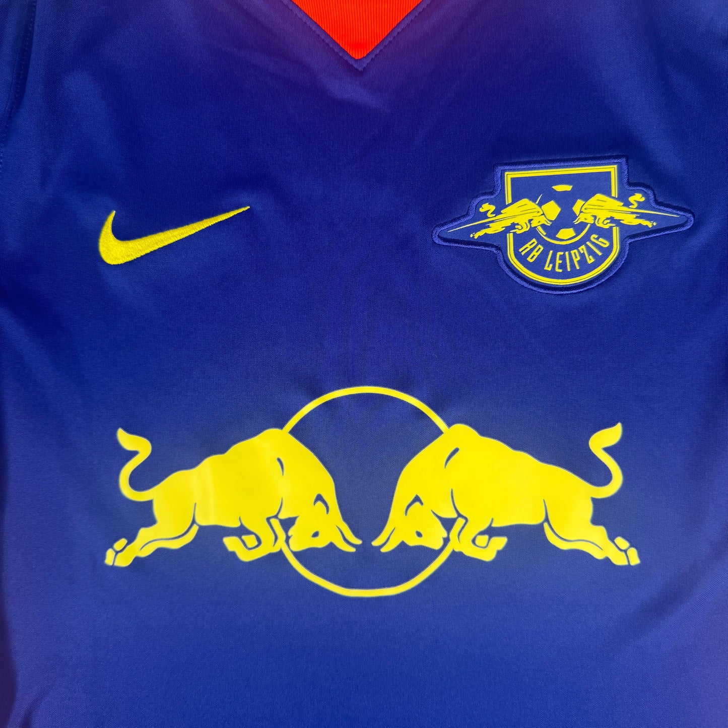 RB Leipzig 2020/2021 Away Football Shirt Small