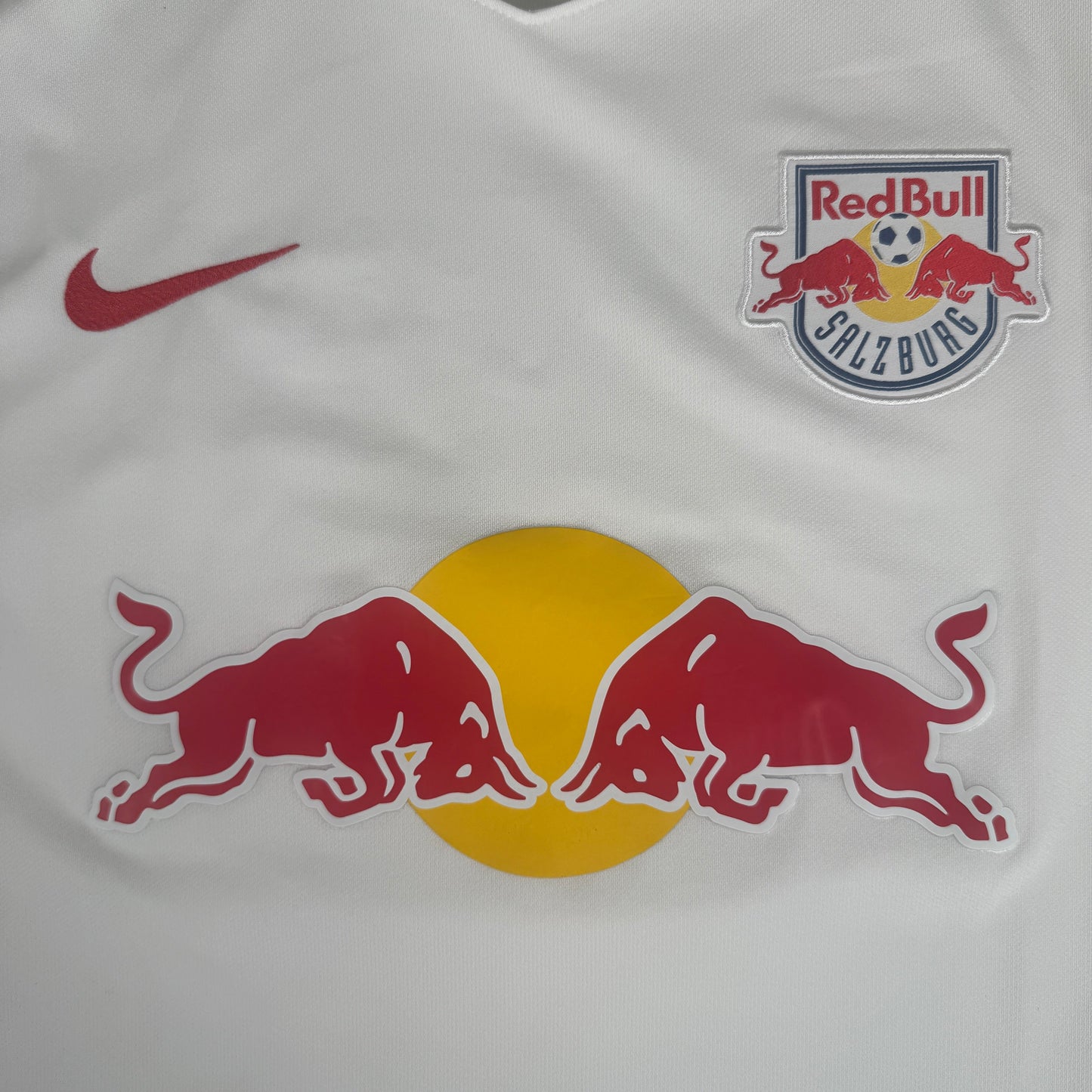 RB Salzburg 2016/2017 Home Football Shirt 2XL