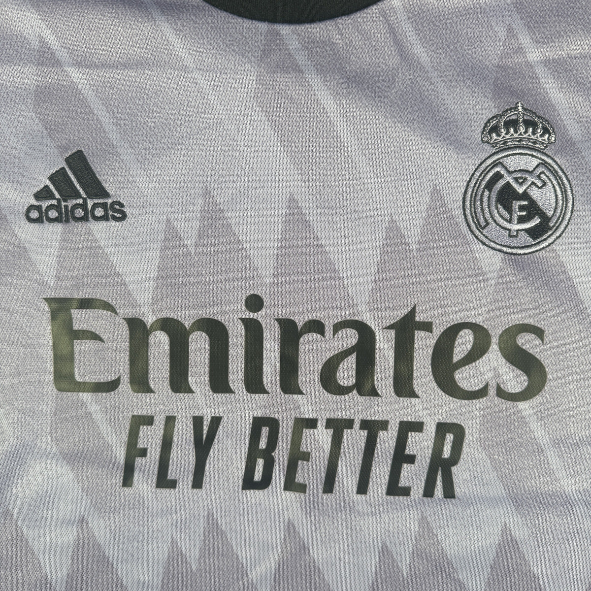 Real Madrid 2022/2023 Away Football Shirt XL