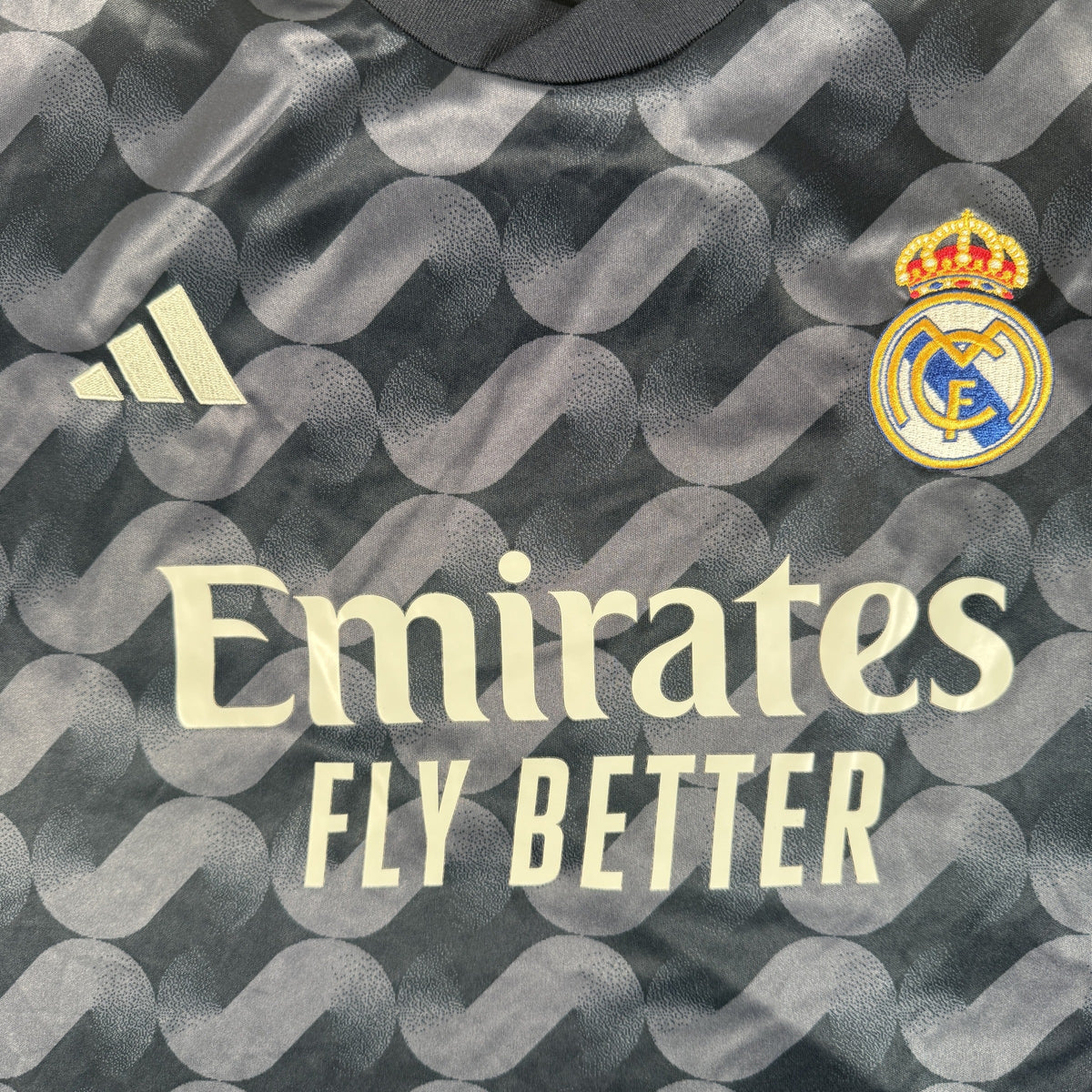 Real Madrid 2023/2024 Away Football Shirt XXL