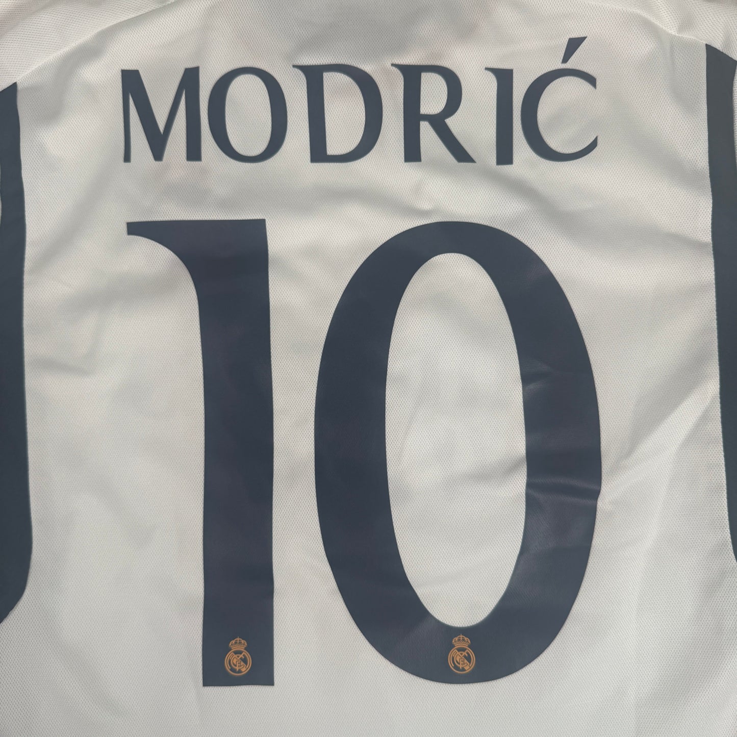 MODRIC 10 Real Madrid 2023/2024 Home Football Shirt Small