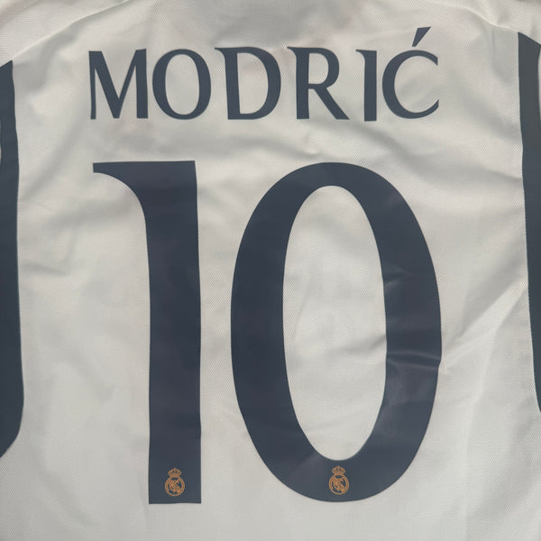 MODRIC 10 Real Madrid 2023/2024 Home Football Shirt Small
