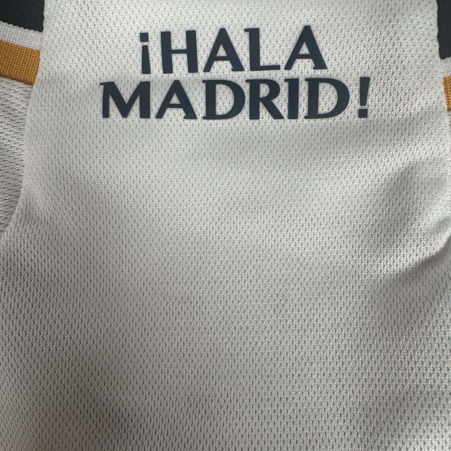 MODRIC 10 Real Madrid 2023/2024 Home Football Shirt Small