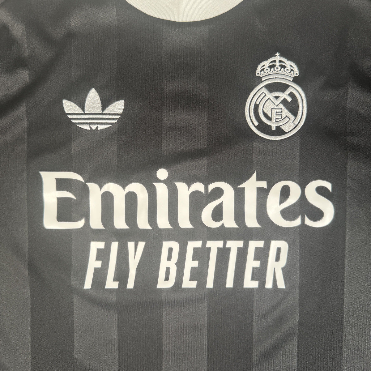 Real Madrid 2025/2026 Goalkeeper Football Shirt Large
