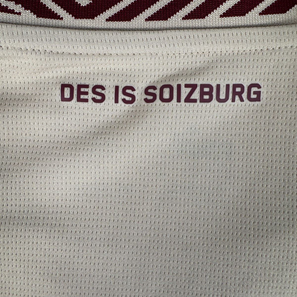 Red Bull Salzburg 2024/2025 Third Football Shirt XL