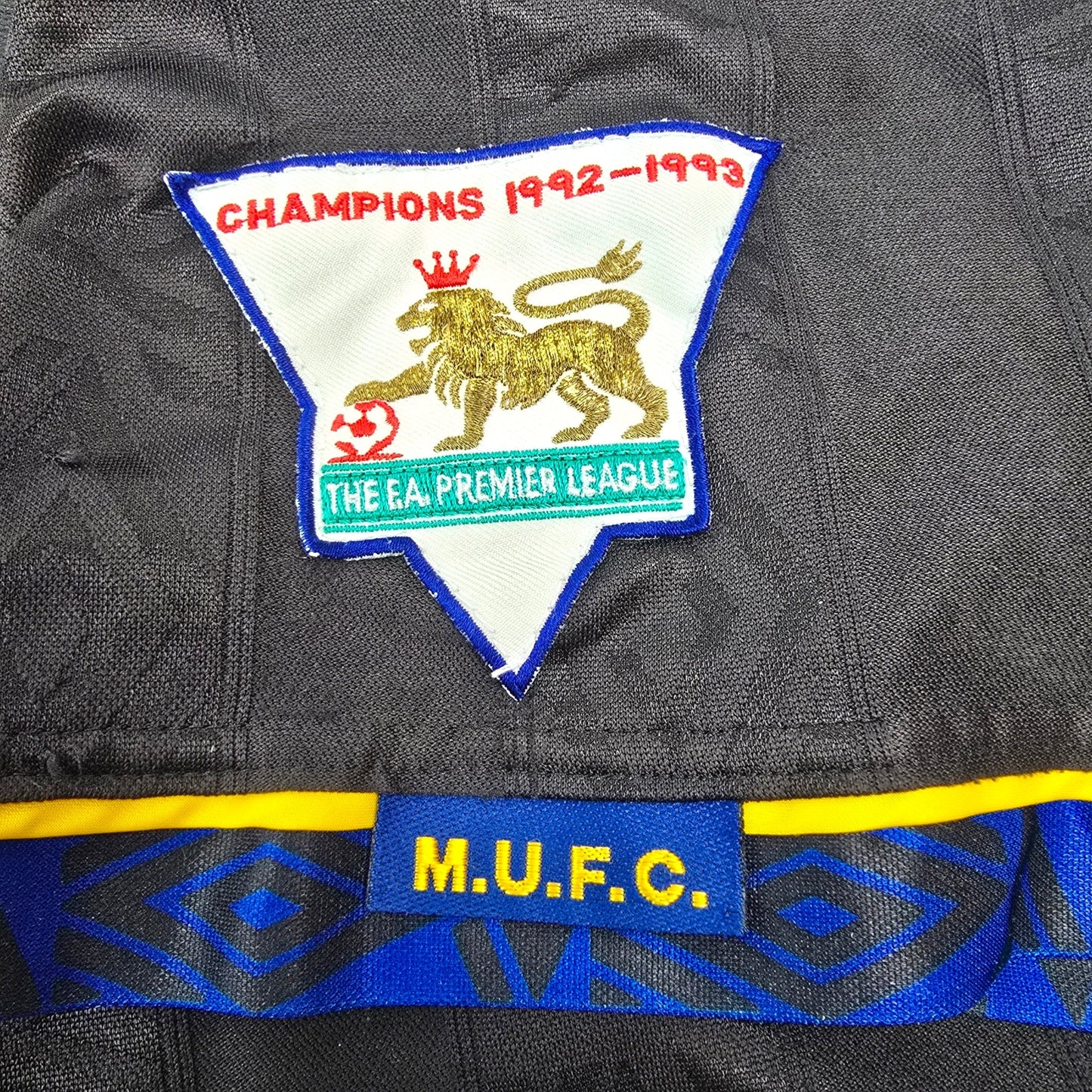 1992/94 Manchester United Away Football Shirt (2XL) Umbro #7 Cantona