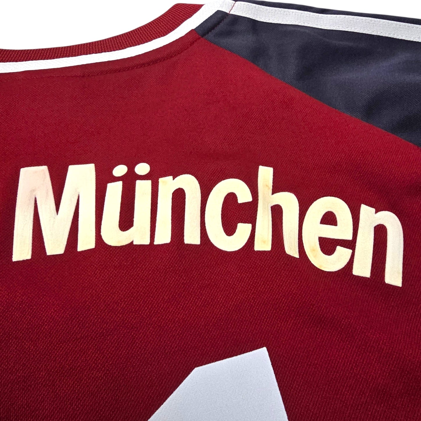 2001/02 Bayern Munich Home Football Shirt (L) Adidas #11 Effenberg