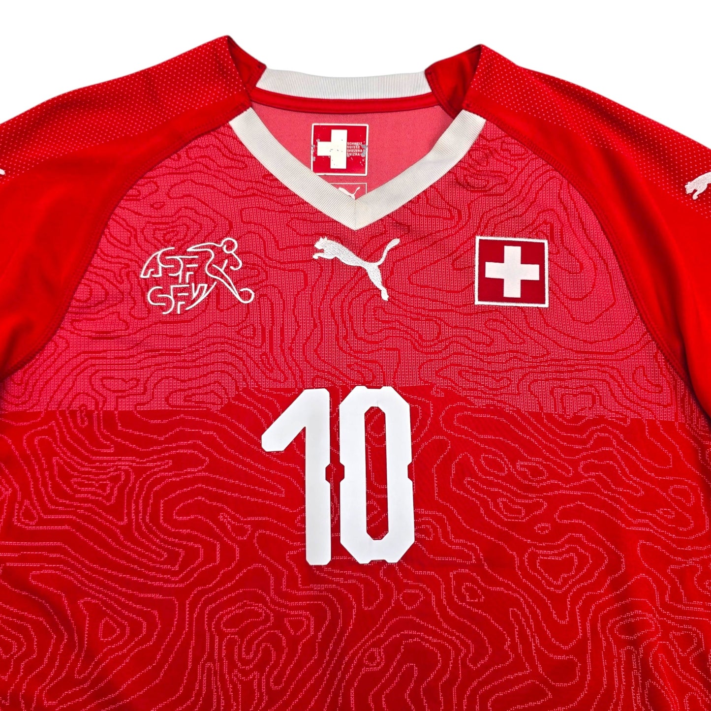 2018/20 Switzerland Home Football Shirt (S) Puma #10 Xhaka
